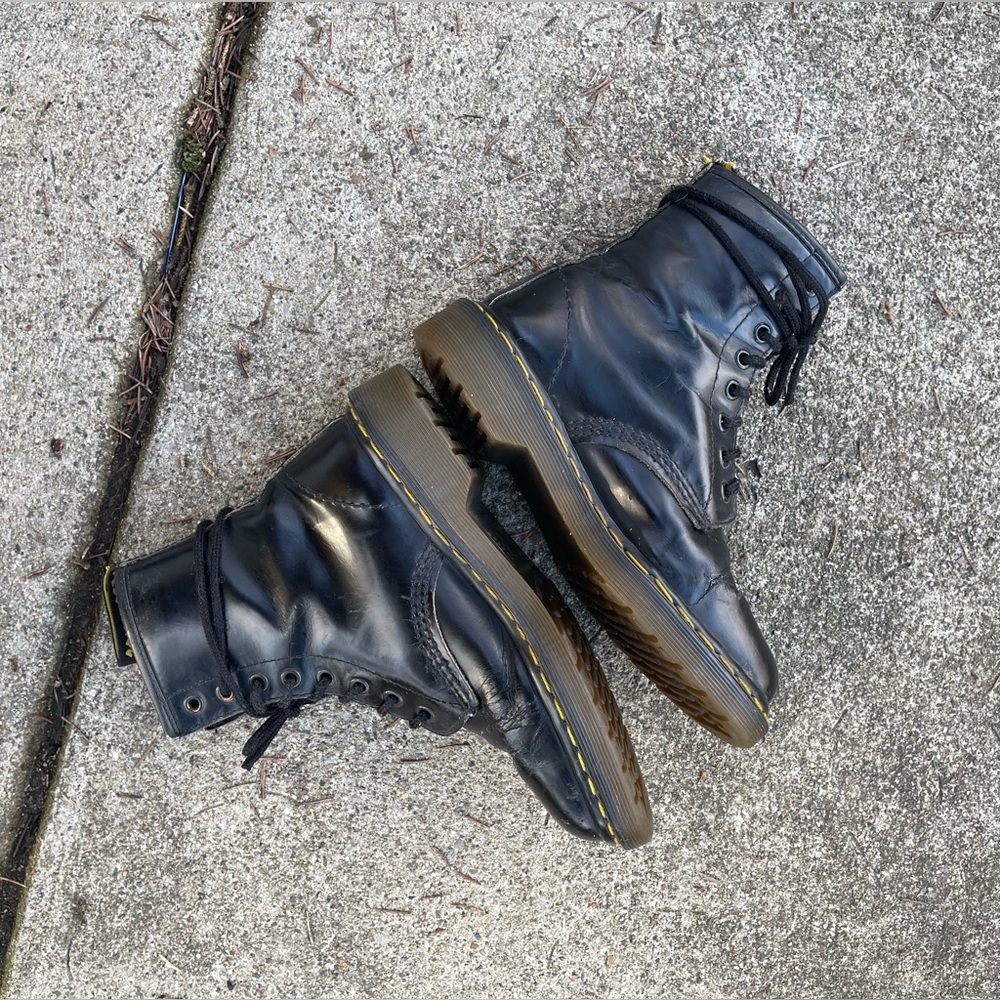 Vintage Dr. Martens Docs Boots Made In England Combat shoes MIE 1460 Uk 4 US 6 - Picture 6 of 13